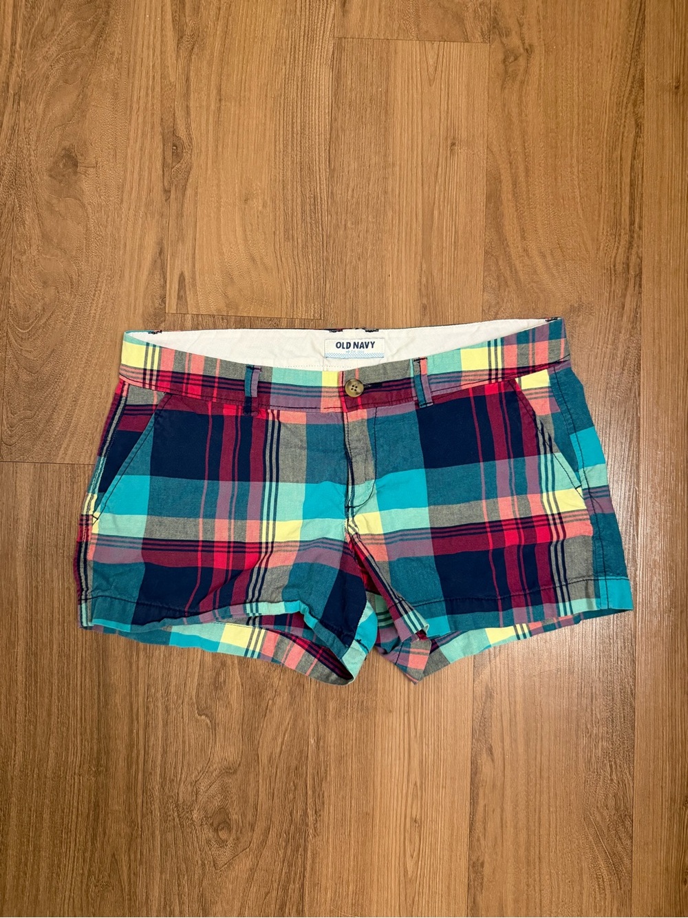 Old Navy Women's Multicolor Plaid Shorts